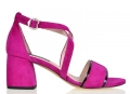 Fuksja-zamszowe-sandaly-z-czarnym-akcentem-na-niskim-obcasie-lizard-1.jpg