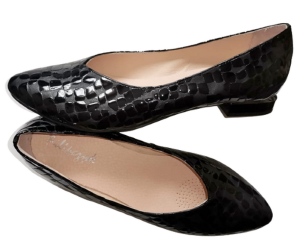 Balerinki  /FK  9889 wycięcie w szpic /  skóra naturalna  różne kolory / różne tęgości butów / różne wysokości obcasów  / rozmiar 42-45  