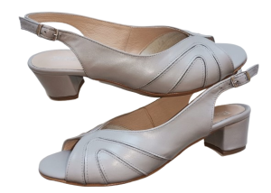 FK  9639 sandały odkryte  / bardzo wygodne w rejonie przedstopia / skóra naturalna  różne kolory / różne tęgości butów / różne wysokości obcasów / rozmiar 42-46