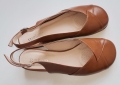 Buty  Berta szerokie  przody, tegość  K , bardzo duża  tęgość  butów.jpg