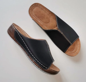 >>> BUTIK  -   Buty  GOTOWE-/  Bardzo wygodne i lekkie  / Klapki   czarne  -  rozmiar  42/43    Całkowita  długość  wkładki  28.2 cm