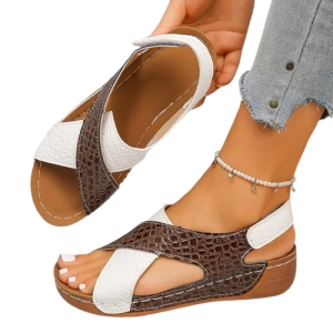 >>> BUTIK  -   Buty  GOTOWE-/  Bardzo wygodne i lekkie  /  Sandały  biało-brązowy krokodyl   -  rozmiar   42/43  Jeden  rozmiar /   Całkowita  długość  wkładki   28,3