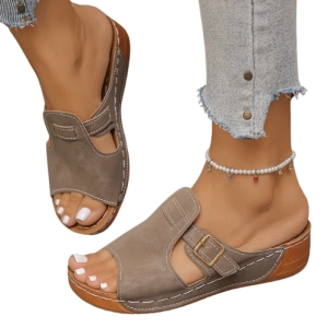 >>> BUTIK  -   Buty  GOTOWE-/  Bardzo wygodne i lekkie  /  Klapki  capuccino   -  rozmiar   42/43  Jeden  rozmiar /   Całkowita  długość  wkładki   28,2 / Tęgość  normalna