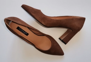 % PROMOCJA / Kup taniej buty gotowe - LIZ  5990  /   skóra naturalna  zamsz  camel -brązowy koniak   / Nr 42   - Buty  są typowe 