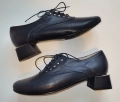 sznurowane buty  duże rozmiary damskie ze skóry naturalnej.jpg