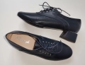 sznurowane buty  duże rozmiary damskie ze skóry naturalnej.jpg
