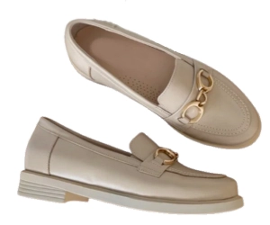 FK  12700  podeszwa   VENUS  / Mokasyny skóra naturalna  różne  kolory / różne ozdoby  / różne  podeszwy  / rozmiar 42-44  