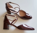 Sandałki  lakierowane duże buty damskie.jpg