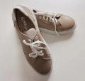 sznurowane sneakersy , rozmiar 42 , duże buty damskie