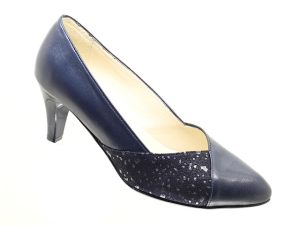 Czółenko /FK 9818 / skóra naturalna różne kolory / różne tęgości butów / różne wysokości obcasów / rozmiar 42-45 